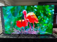 Samsung tv 4K smart 49 inches like new
