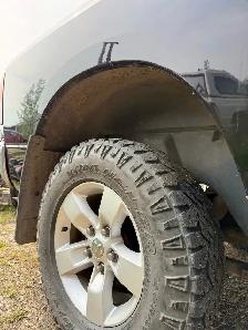 2014 Ram 1500 SLT Crew Cab 4x4 5.7 HEMI — $4,999 - Photo 6