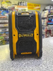 Dewalt DCR006 B/T Speaker AM/FM Radio