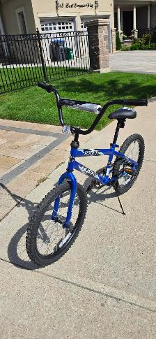 Huffy Rock-It 20' Boys Bike – Like New – $65 Moving Sale - Photo 7