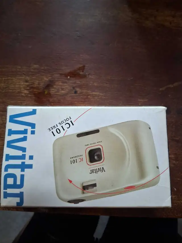 Vivitar IC 101 Camera