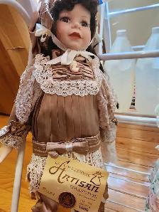 Artisan Collection Porcelain Dolls - Photo 3