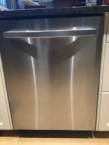 Built in dishwasher