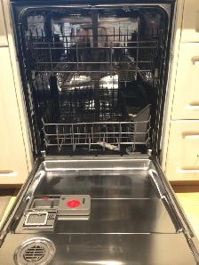 Built in dishwasher - Photo 3
