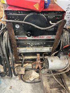Garsge sale of tools - Photo 3