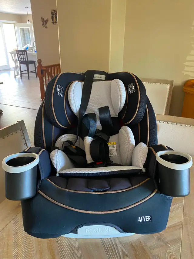 Graco 4ever - 10 Position Convertible Baby/Toddler Car Seat