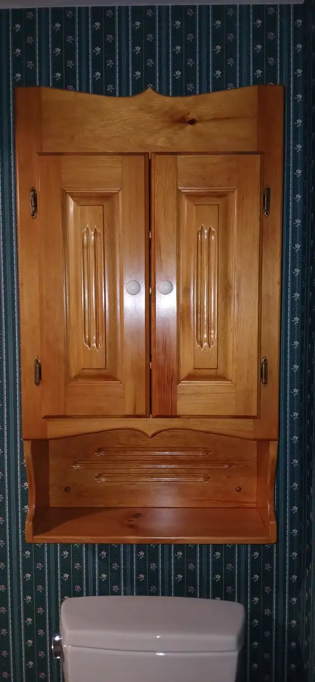 Vanity ,  Solid Wood ,  $40