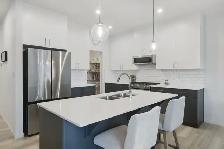 St.Albert Riverside! 4 Beds Up! Bonus Room! A/C! Whole package! - Photo 3