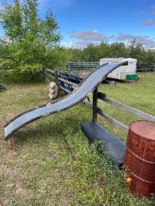 metal slide - Photo 3