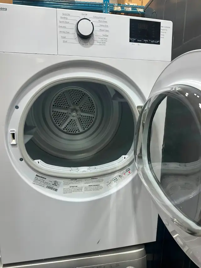 Budget Labor Day  Deal | Blomberg 24' 3.7 Cu. Ft. Dryer
