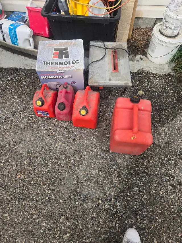 clean out the garage, free items