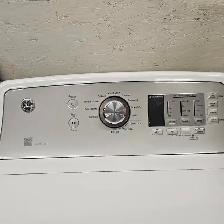 GE Washer & Dryer Set - Photo 10