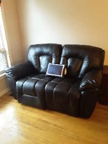 A room for rent at St Clair and Keele for male available Oct 1st - Photo 5