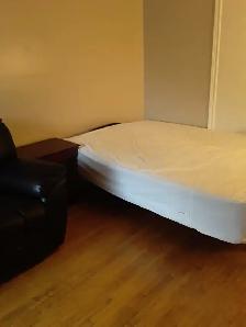 A room for rent at St Clair and Keele for male available Oct 1st - Photo 6