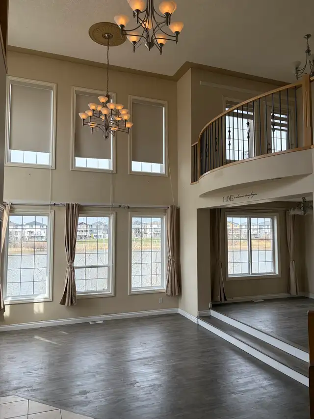 4 bed 5 bath big mansion like house 3500sqft on thelake for rent