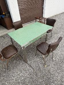 Free delivery used Vintage Retro Dining Table and 4 Chairs