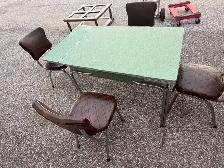Free delivery used Vintage Retro Dining Table and 4 Chairs - Photo 3