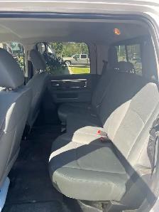 2016, Ram 2500, Quad Cab, long box 5.7 litre Hemi - Photo 7