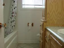 All Inclusive Private Furnished Bedroom near Carleton/Algonquin - Photo 8