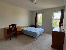 Furnished  bedroom in Oshawa for rent
