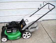 LAWNBOY REAR BAG GAS LAWNMOWER