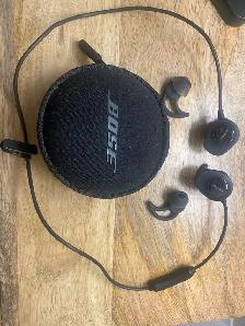 BOSE Headphones - Brand New - Photo 2