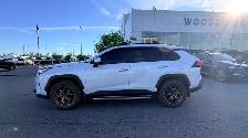 2023 Toyota RAV4 - Photo 2