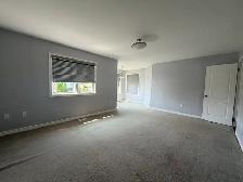 4 BEDROOM HOME AVAILABLE FOR RENT IN ST. CATHARINES! - Photo 8