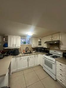 BASEMENT ROOM FOR RENT NEAR SCARBOROUGH TOWN CENTRE - Photo 2