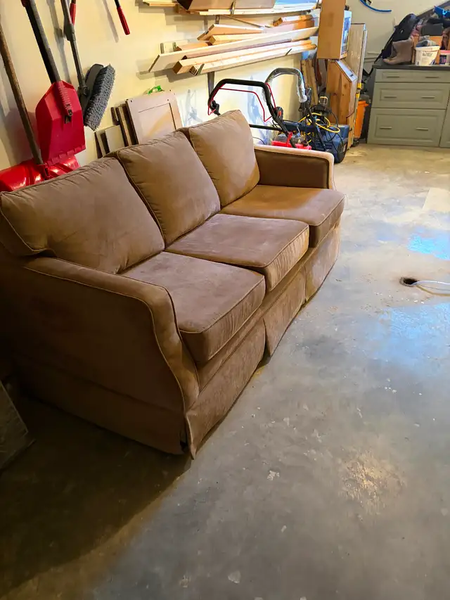 Three piece couch very nice condition like New asking 250
