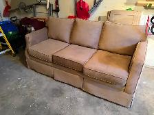 Three piece couch very nice condition like New asking 250 - Photo 3