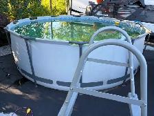 Above ground pool - Photo 2