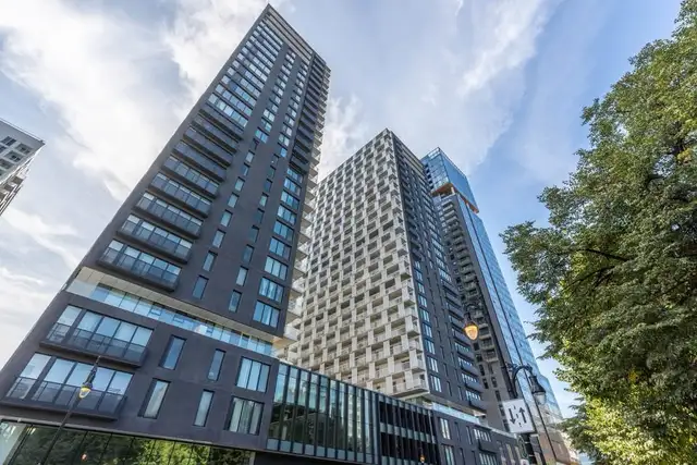 MODERN 25TH-FLOOR APARTMENT | DOWNTOWN MONTREAL | PANORAMIC VIE
