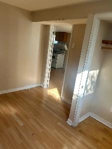 one bedroom basement appartment for rent - Photo 6