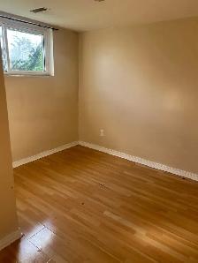 one bedroom basement appartment for rent - Photo 7