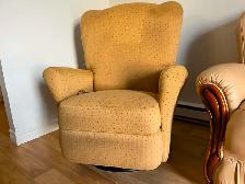 DIVAN, FAUTEUIL, TABLES, COMMODES (Succession)
