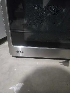 lg microwave - Photo 2