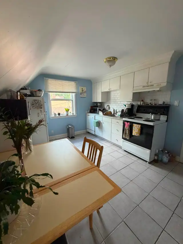 Private & Bright Studio Apt – Yonge/Sheppard
