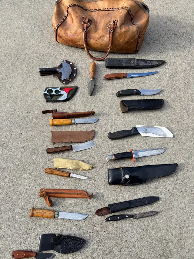 Fur Bearing Skinning Knives