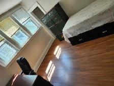 Super location-furnished, clean rooms on Rankin, 5 min. walk UoW