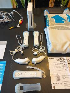 Nintendo Wii Bundle - Console, Balance Board, Dance Mat, 8 Games - Photo 3