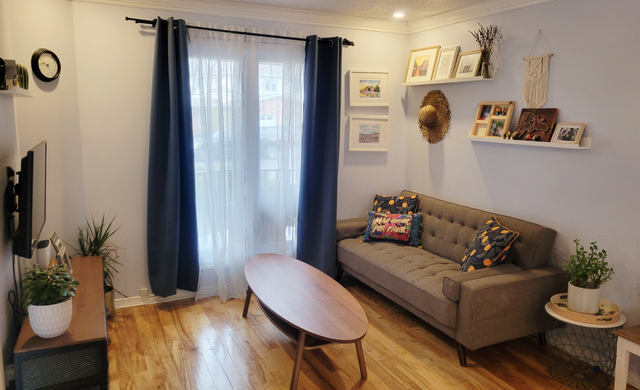 3 beds, 2.5 baths townhouse
