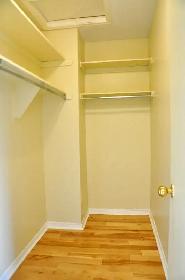 3 beds, 2.5 baths townhouse - Photo 12