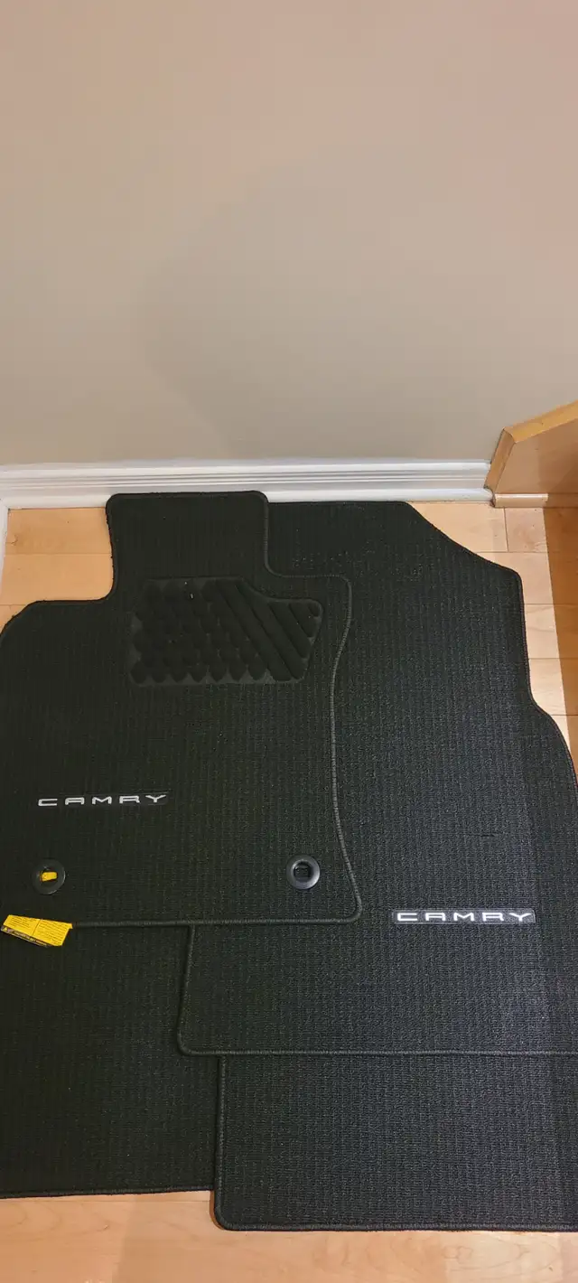 Tapis d'Auto - Toyota Camry 2018