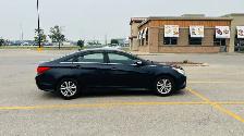 Hyundai Sonata - Photo 2