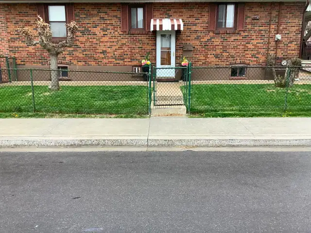 1 Bedroom basement Apartment Toronto includes utilities, parking