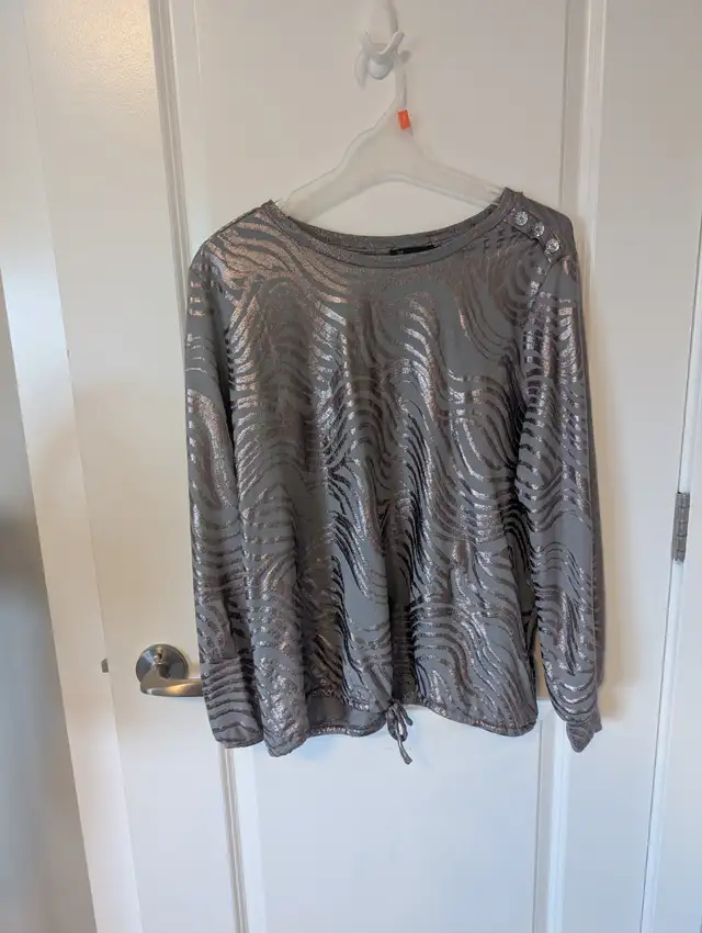 Ladies taupe coloured top