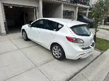 2012 Mazda 3 Hatchback - Photo 3