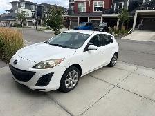 2012 Mazda 3 Hatchback - Photo 4