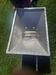 Wine Press and Grape Grinder - Photo 2
